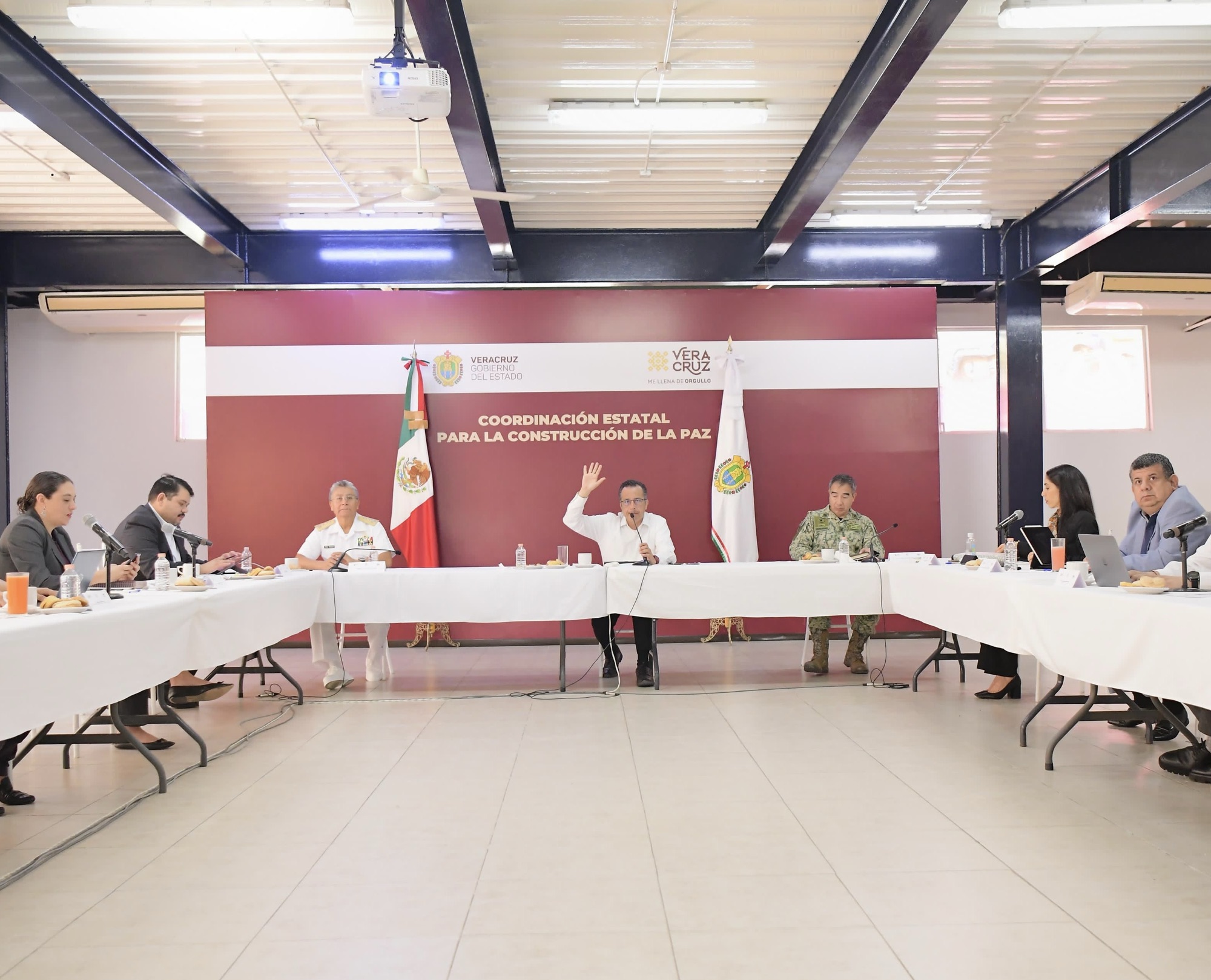 Mesa para Construcción de la Paz sesiona en Emiliano Zapata