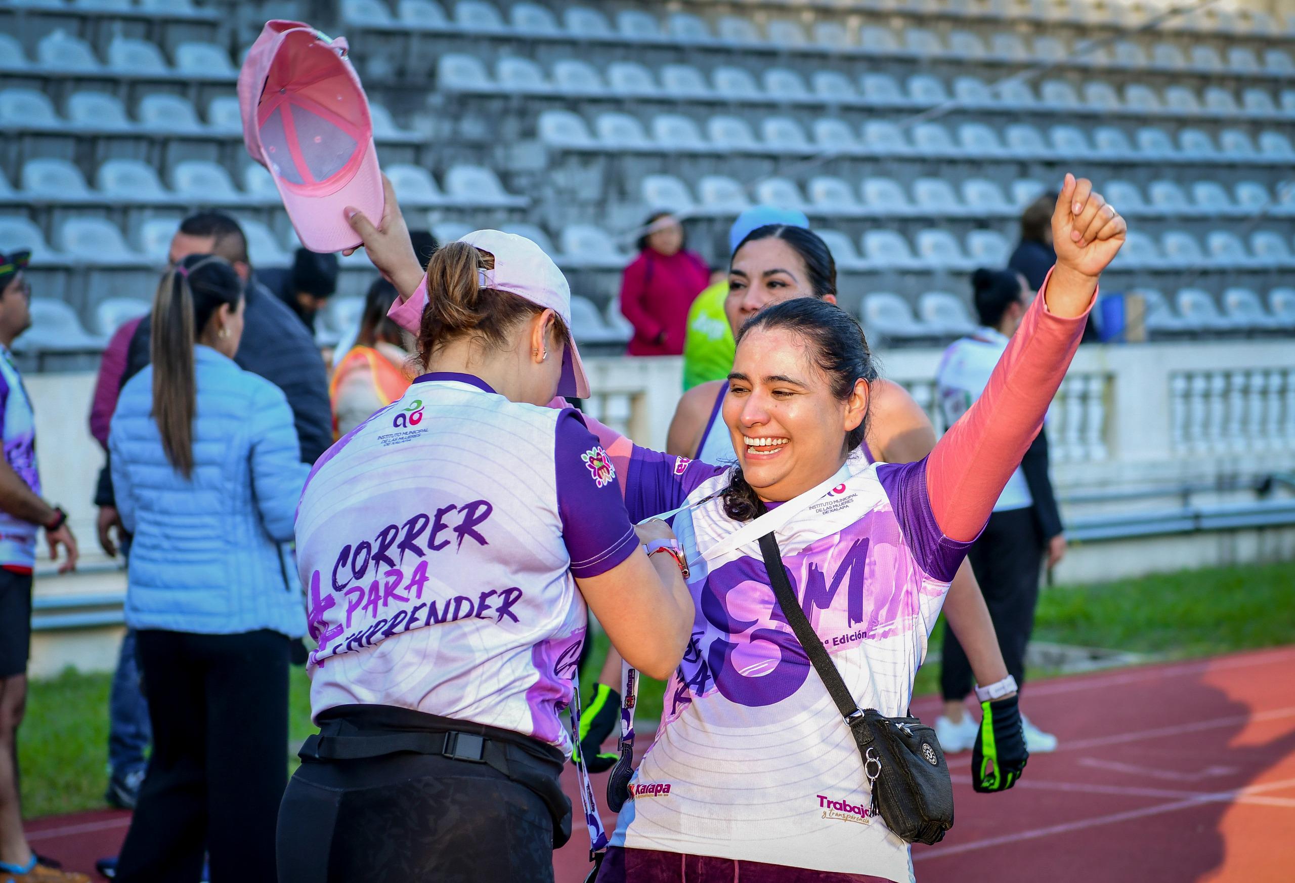 Se realizó la “Carrera 8M 2024, corre para emprender”