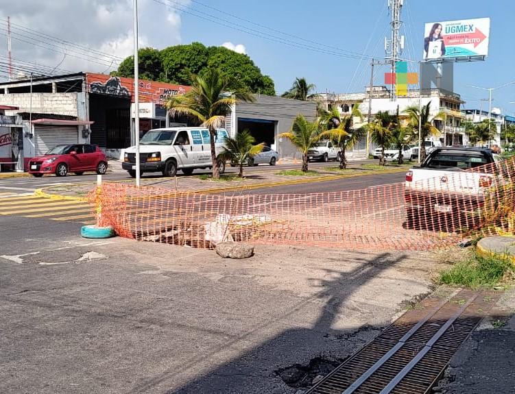 Maneje con precaución en avenida Lafragua de Veracruz puerto por hundimiento