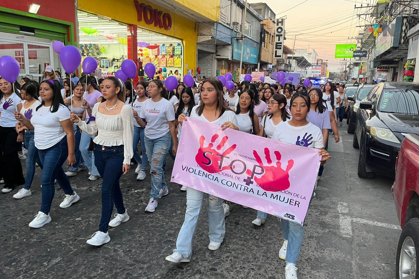 Con marcha, mujeres invitan a erradicar la violencia de género