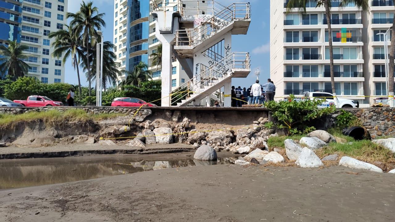 Lluvias y erosión forman socavón en bulevar Miguel Alemán de Boca del Río
