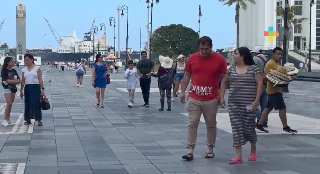 Cientos de turistas llegan a Veracruz y Boca del Río este fin de semana