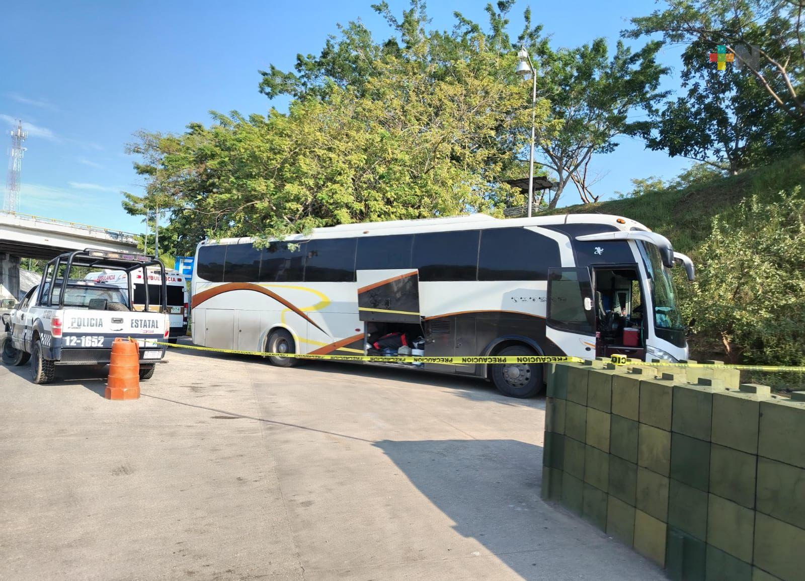 Muere hombre de un infarto a bordo de autobús de pasajeros