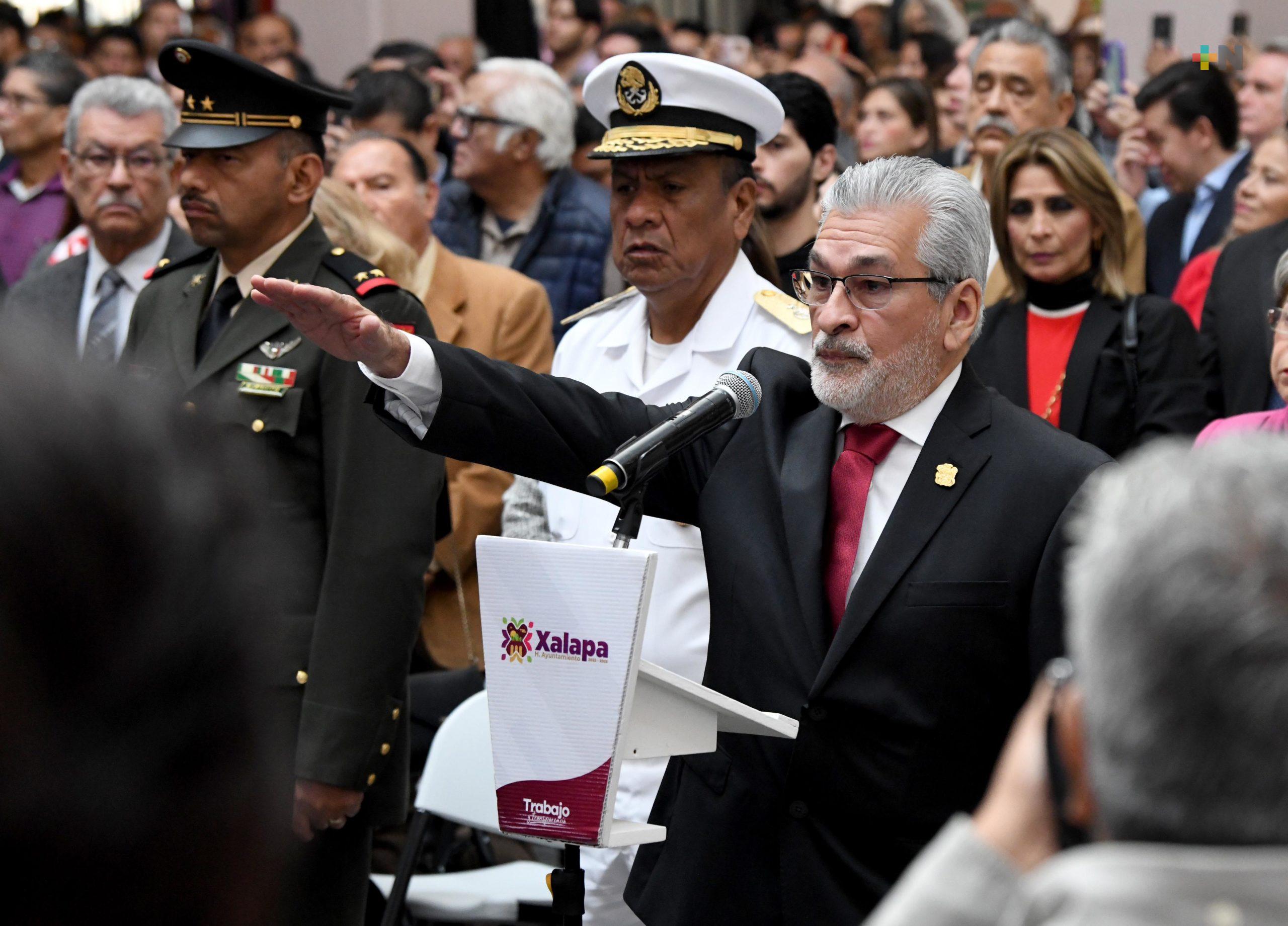 Alberto Islas rindió protesta como presidente municipal de Xalapa