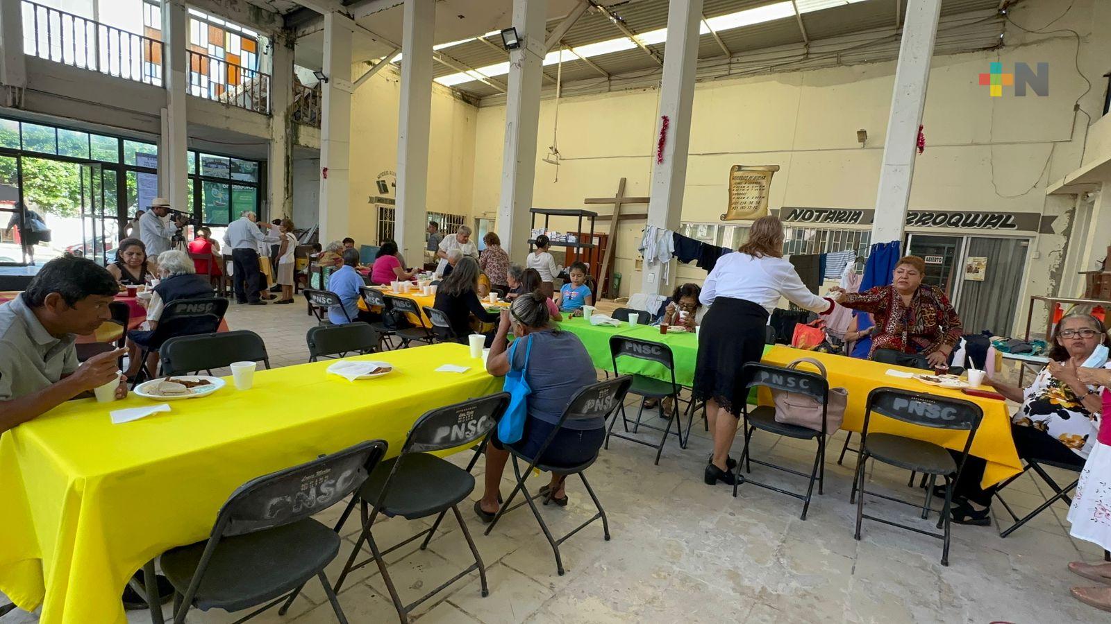 Iglesia de Coatza ofrece una jornada de ayuda a adultos mayores