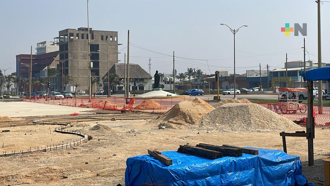 Sin avanzar construcción de plaza del Payaso, comerciantes son afectados en sus ventas