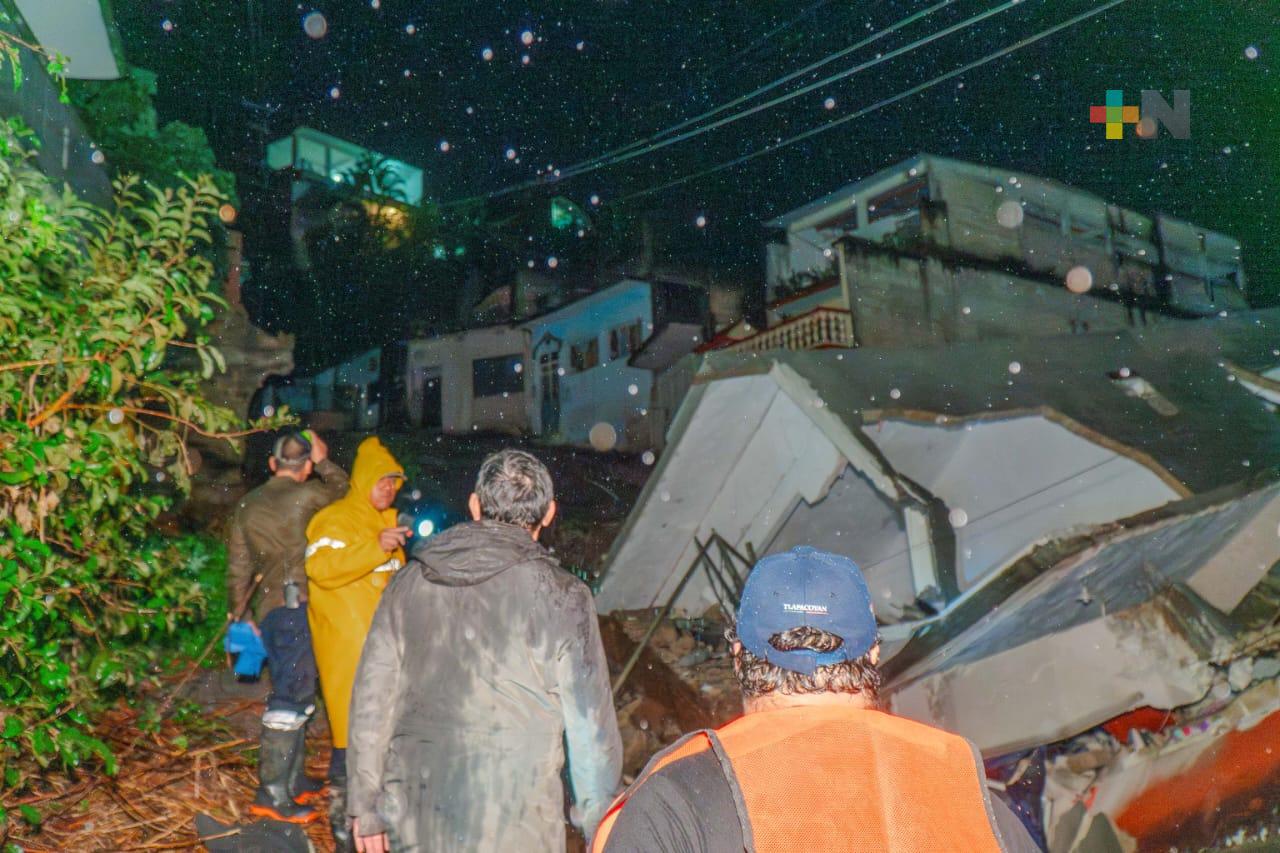 Lluvia atípica en Tlapacoyan provoca derrumbe de casas y colapso de drenaje