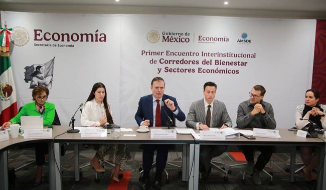 Encabeza Marcelo Ebrard reunión para implementar proyectos de inversión