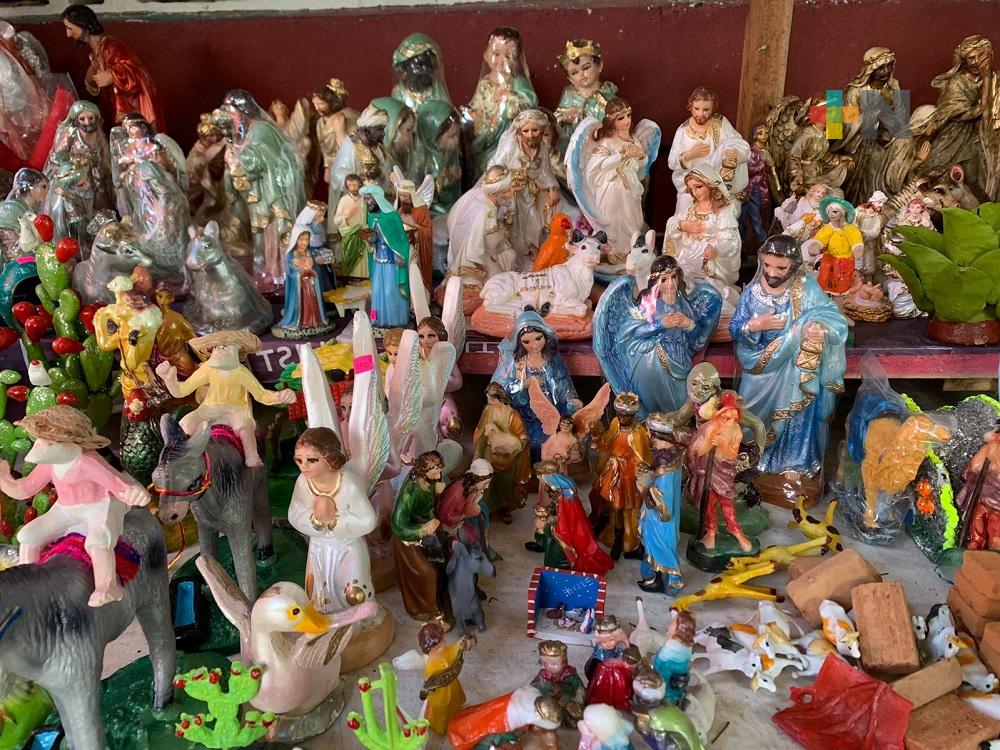 Comerciantes de figuras para nacimientos navideños reportan buenas ventas