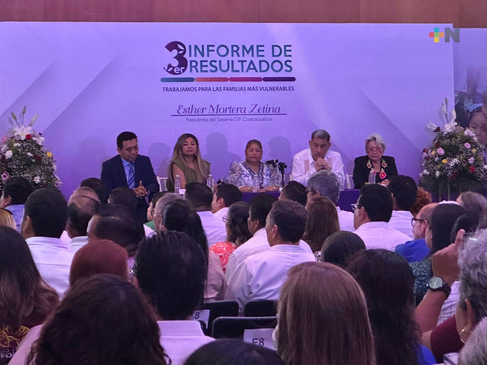 Rinde informe DIF Coatzacoalcos; privilegiará apoyo a mujeres