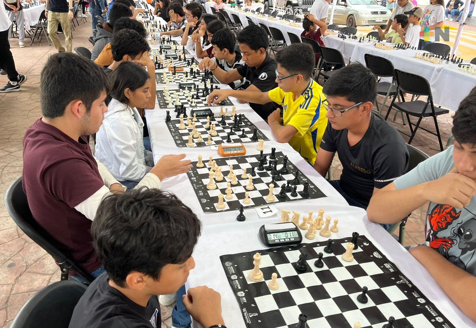 Más de 200 personas participan en torneo de ajedrez celebrado en Martínez de la Torre