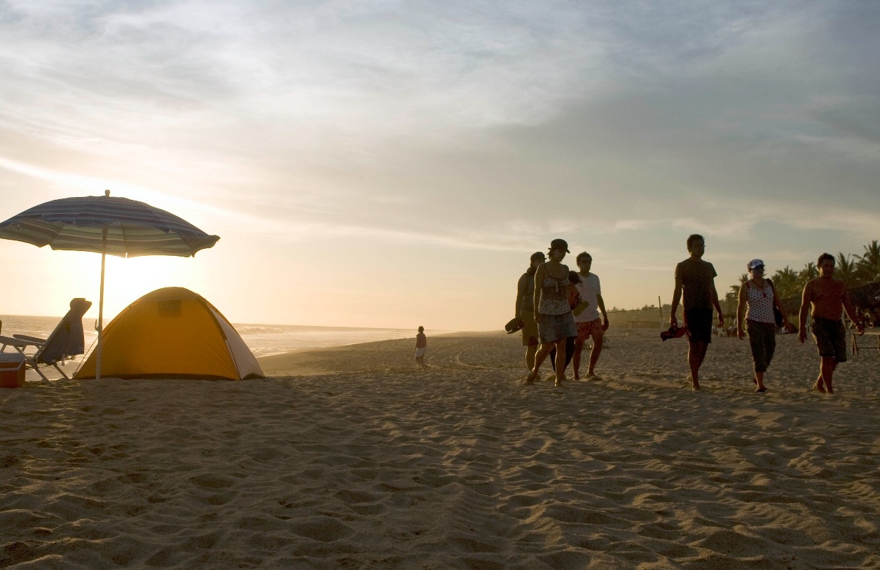 México registra ingreso de más de 26 mil mdd de divisas por visitantes internacionales