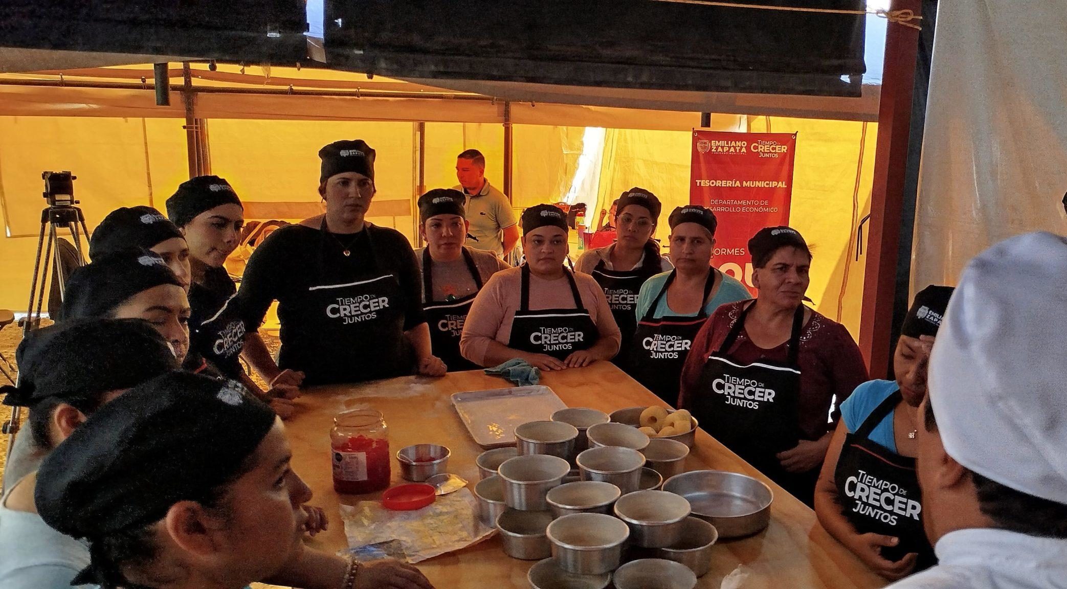 En Emiliano Zapata, programa de talleres que pueden derivar en autoempleo, como repostería