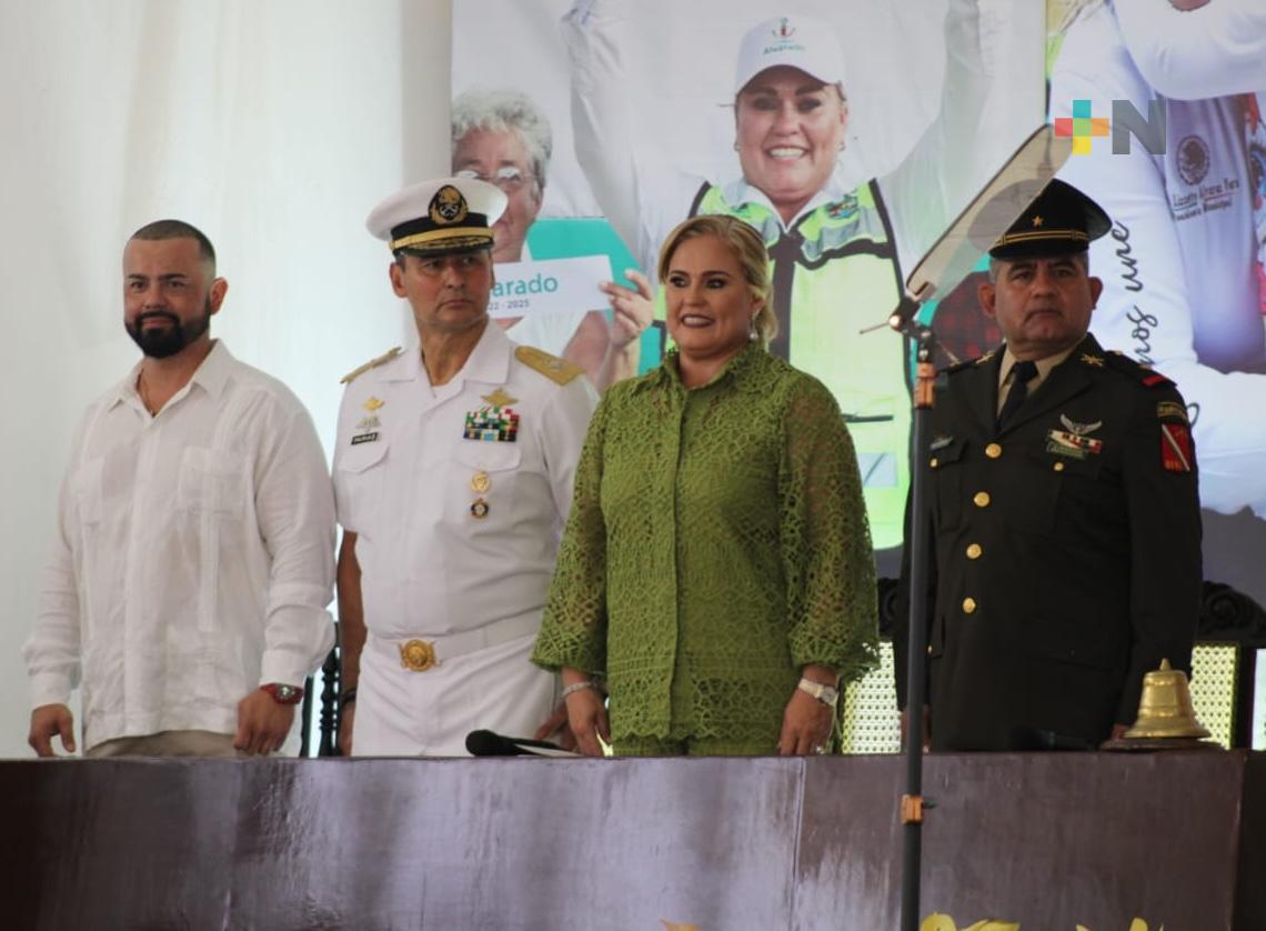 Lizzette Álvarez rinde tercer informe de gobierno municipal en Alvarado