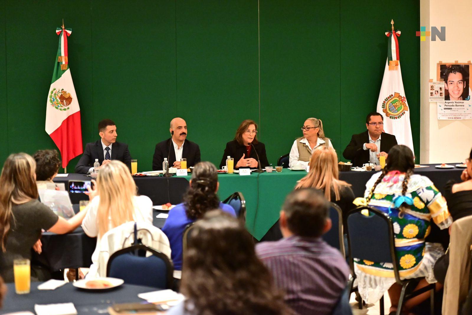 Atiende a familiares de personas desaparecidas la mandataria estatal Rocío Nahle