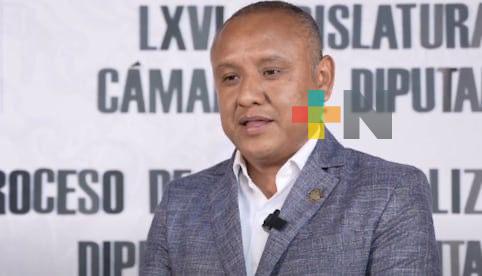 En Zongolica despiden con homenaje a diputado Benito Aguas