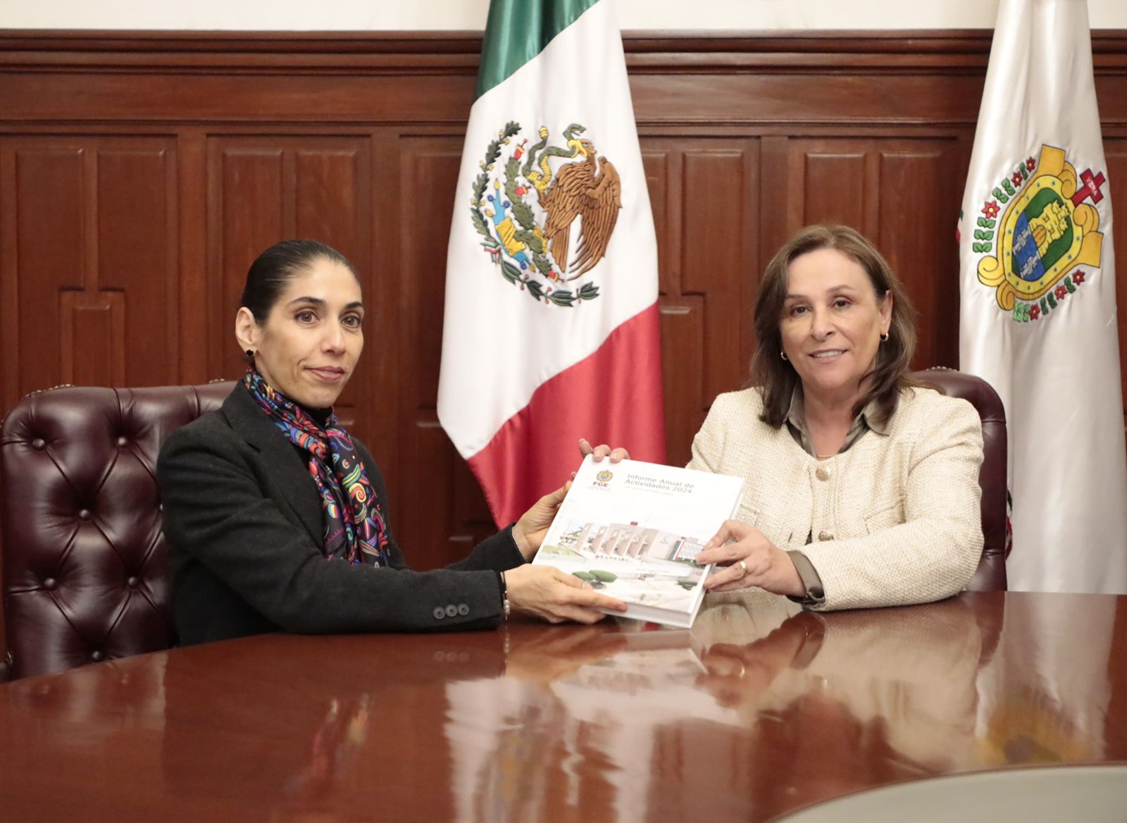 Recibe Gobernadora Informe de labores de la FGE