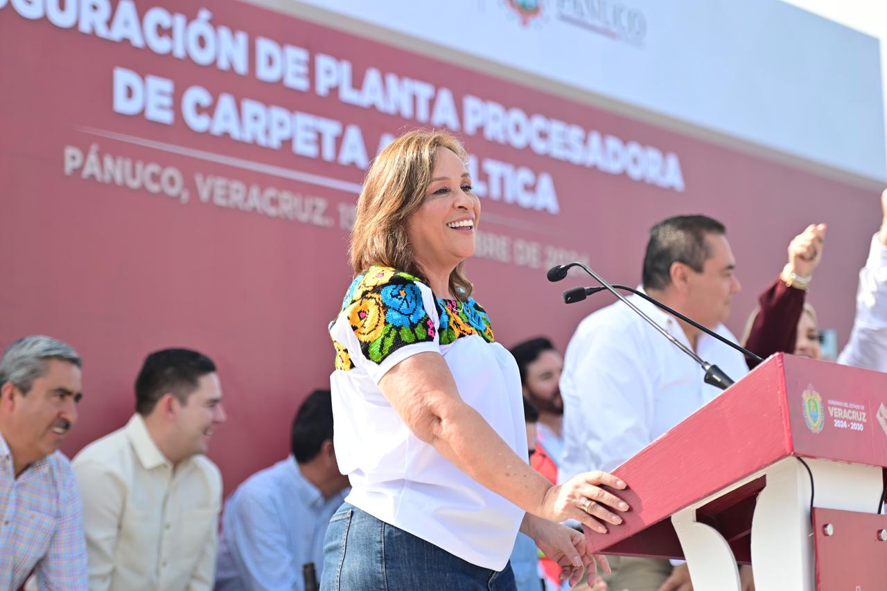 Becas para estudiantes universitarios y eliminación del pago de inscripciones en los tecnológicos