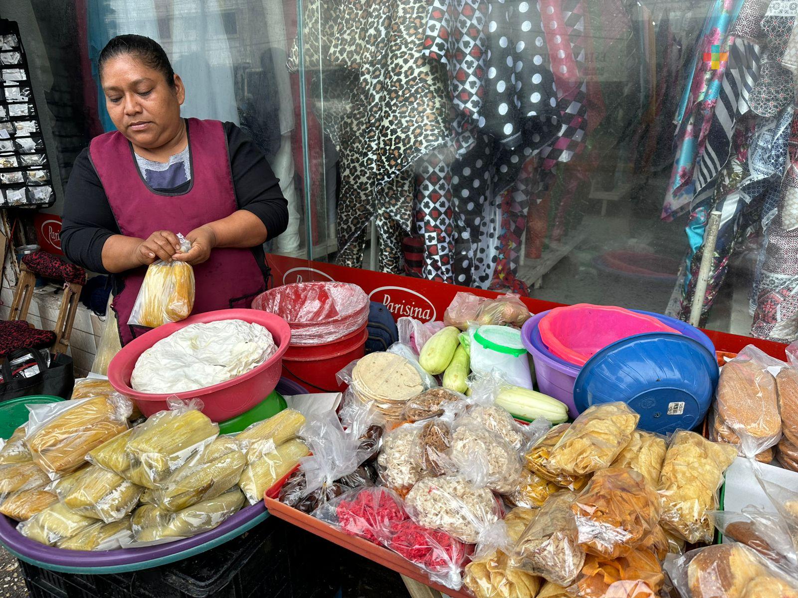 Comerciantes istmeños promueven productos tradicionales en Coatzacoalcos