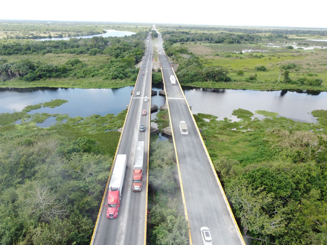 SICT suspende trabajos en puentes Río Hondo I y II para agilizar el tránsito en vacaciones