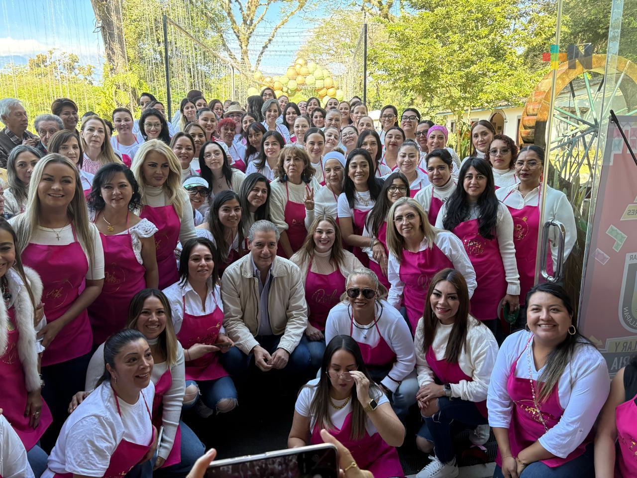 Se llevó a cabo la quinta edición del Bazar Pink´s Xalapa 2024 en Texin en Coatepec