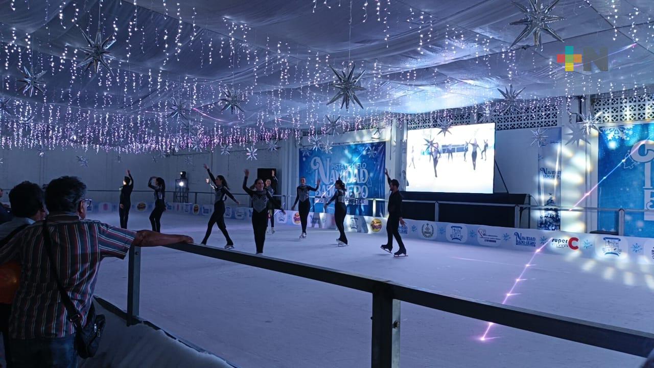 Inauguran pista de hielo en municipio de Omealca