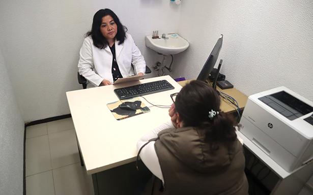 Cuidar salud mental y conocer síntomas del síndrome estacional de fin de año, recomienda IMSS