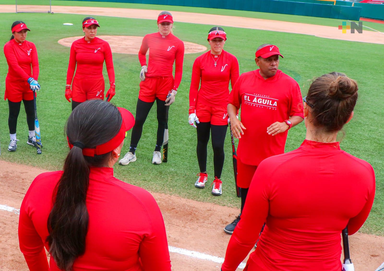 Argenis Blanco, nuevo mánager del equipo de softbol de El Águila