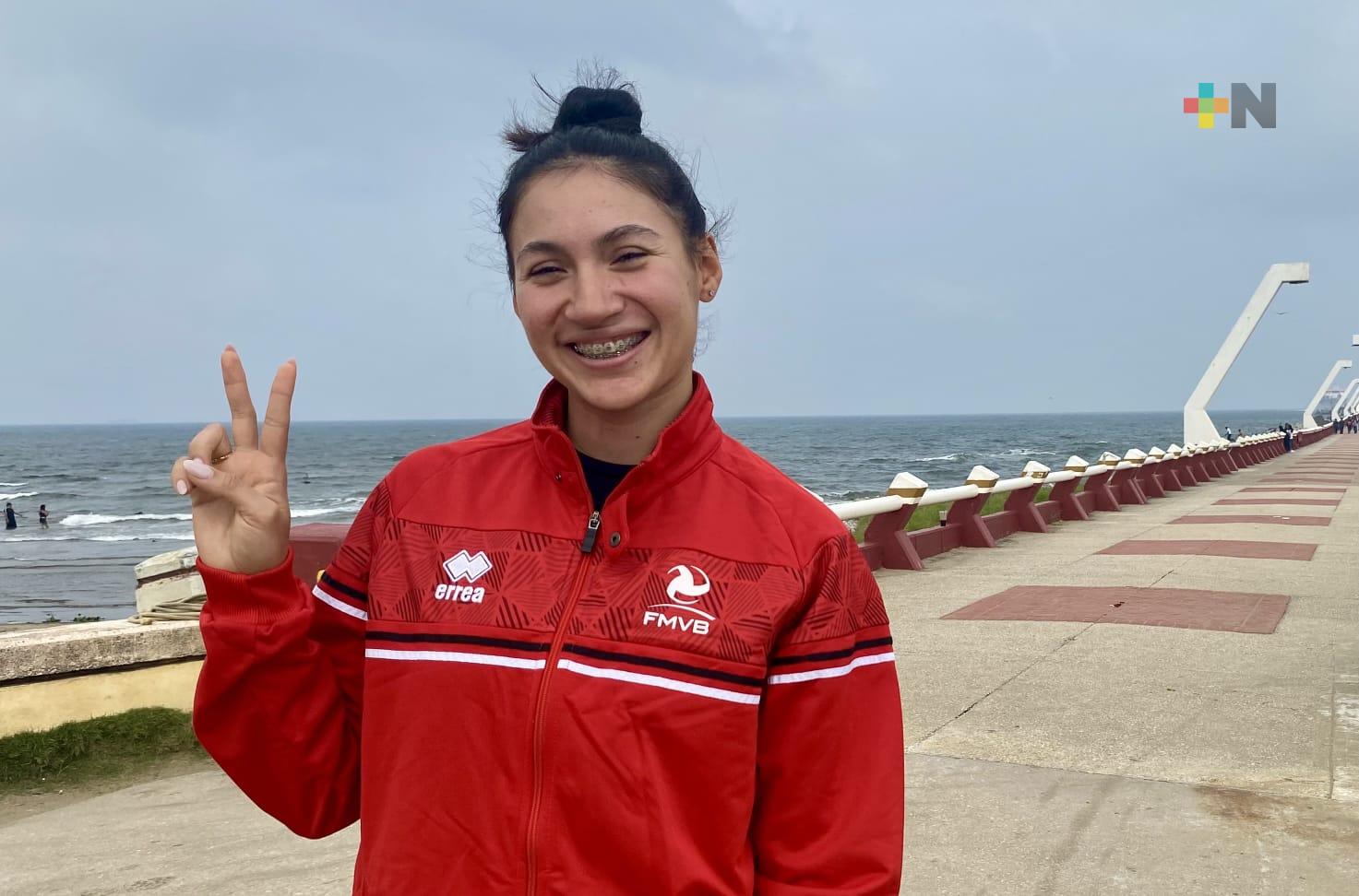 Atenas Gutiérrez se alista para el Beach Pro Tour en Veracruz