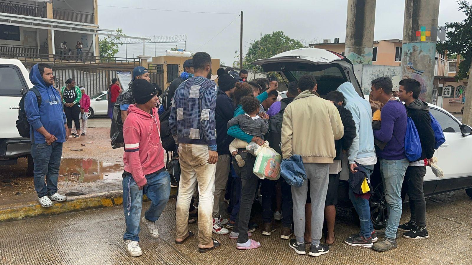 Perduran personas altruistas que ayudan a migrantes; los consideran «héroes»