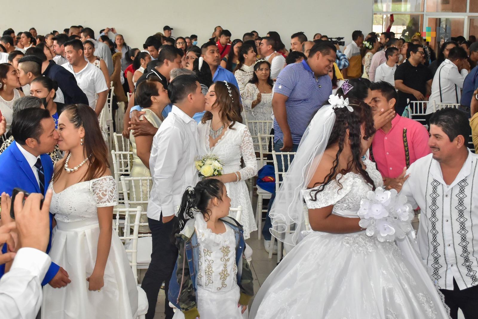 Hasta 31 de enero abierta convocatoria para bodas colectivas en Coatzacoalcos