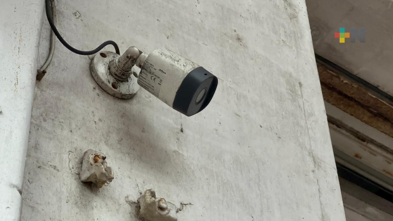 Cámaras de Coatza eran de particulares; no tenían permiso de usar infraestructura pública