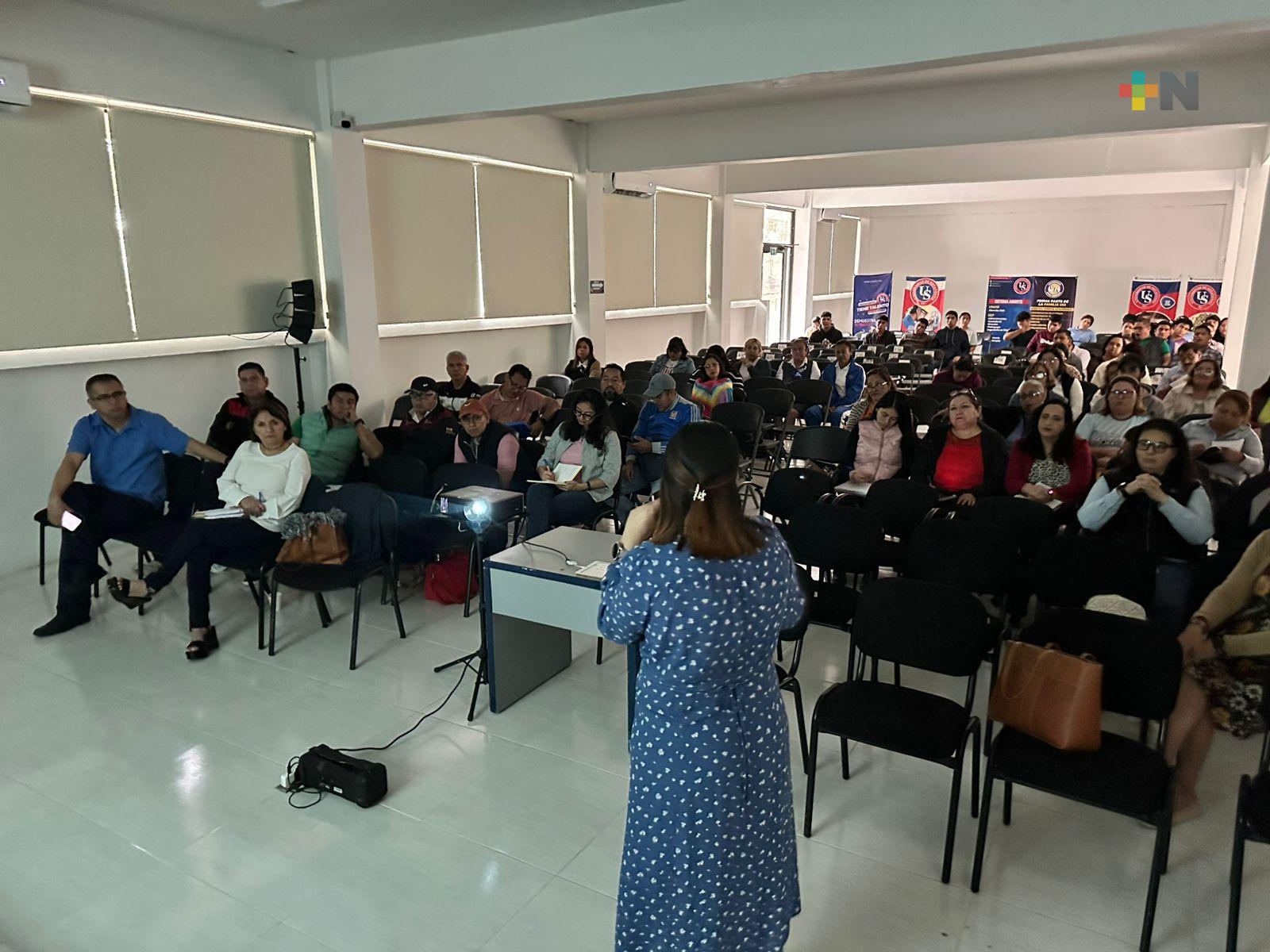 Capacitan a maestros de zona sur para detectar TEA y TDAH