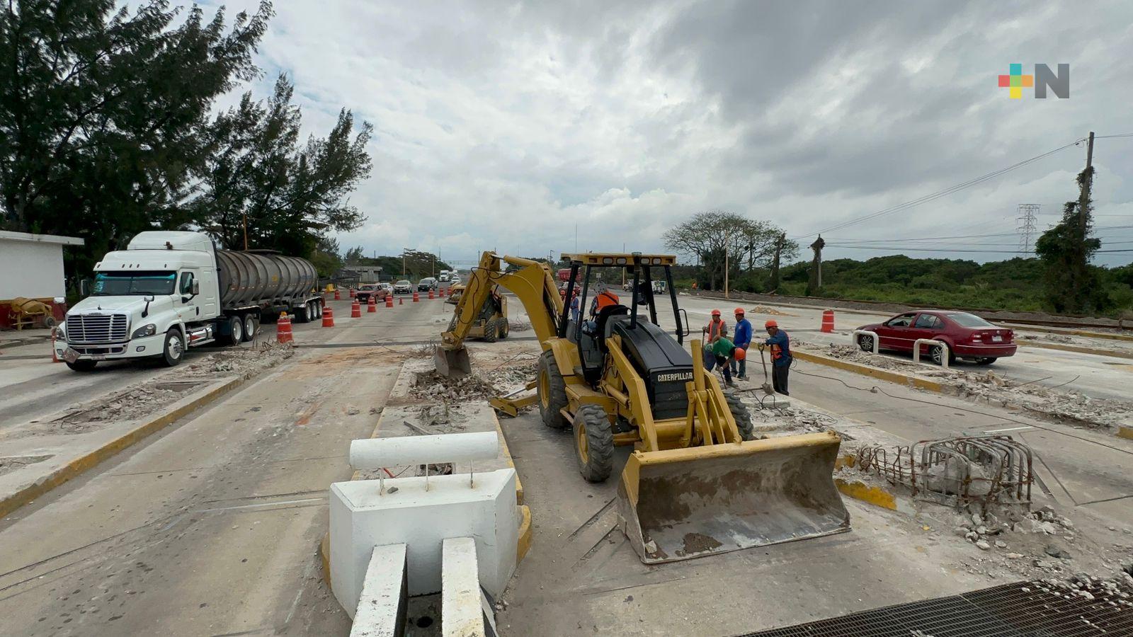Está por concluir demolición de caseta de peaje Coatzacoalcos I