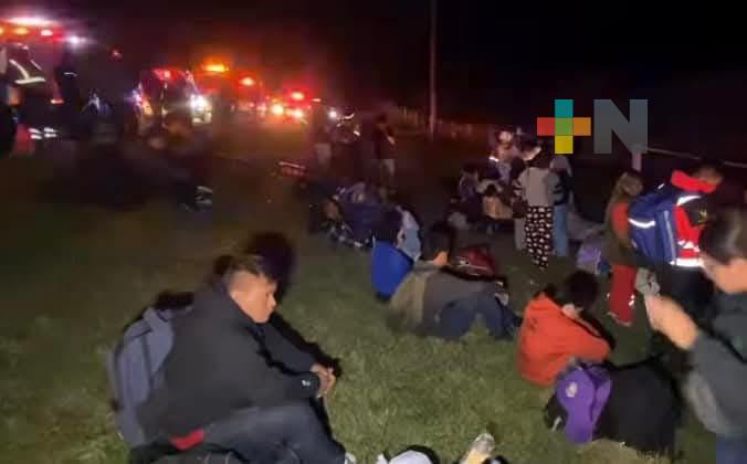 Dos personas fallecidas deja choque entre autobús de Coatzacoalcos y tráiler en el estado de Tamaulipas