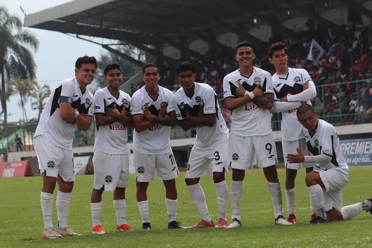 Montañeses en el liderato del grupo 3 de la Liga Premier