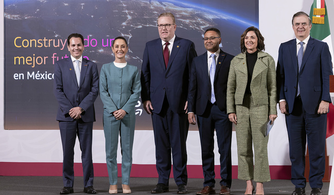 Anuncia Claudia Sheinbaum inversión de Amazon por cinco mil millones de dólares