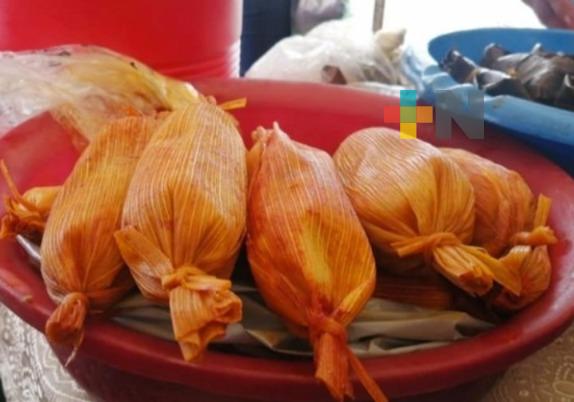 Feria del Tamal en mercado de Coatzacoalcos