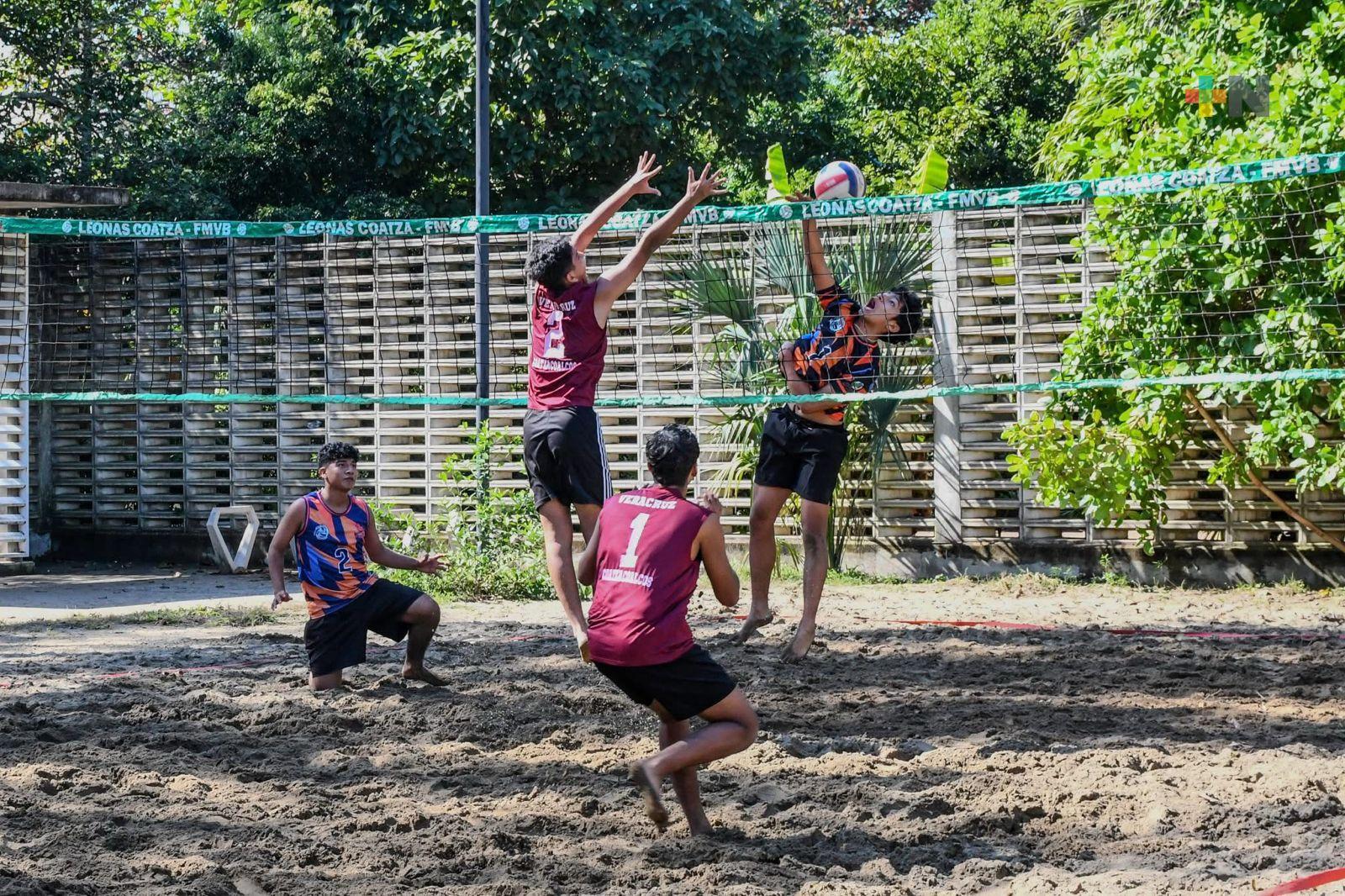 Participan 56 equipos de Coatzacoalcos en eliminatoria municipal de Juegos Conade de voleibol de playa