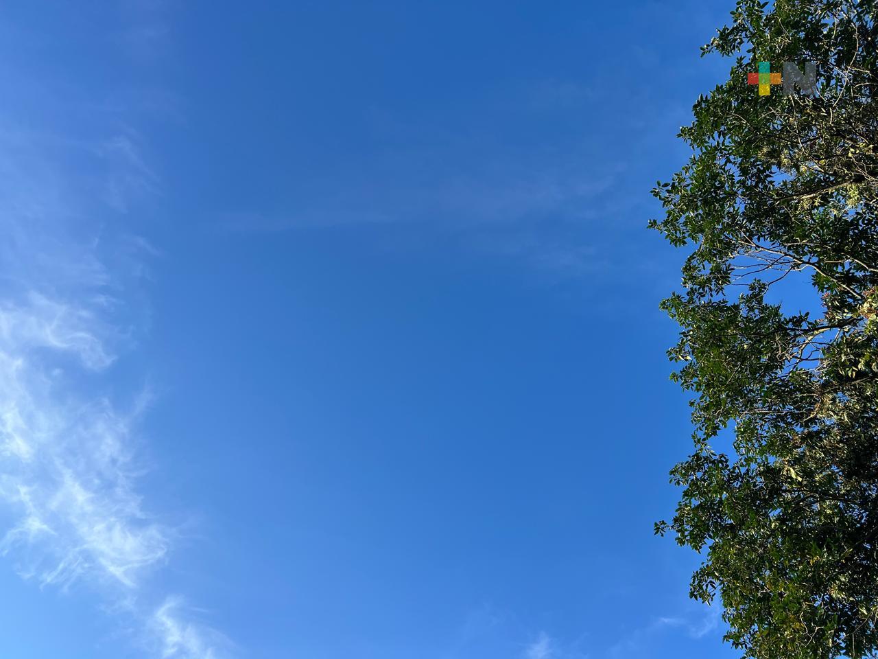 Cielo despejado con aumento de nubosidad por la tarde noche