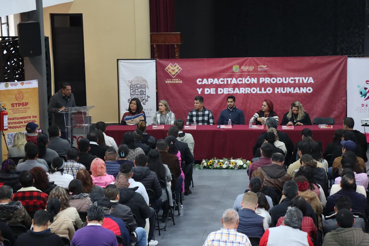 Veracruz impulsa la profesionalización del servicio público con éxito en Río Blanco