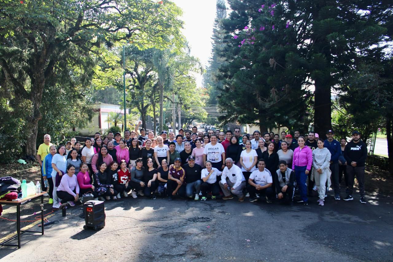 IVD presenta programa de activación física para trabajadores de Becas Bienestar