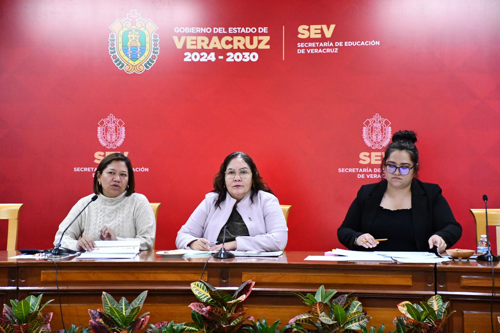 Planeación y orden administrativo avanza en la SEV