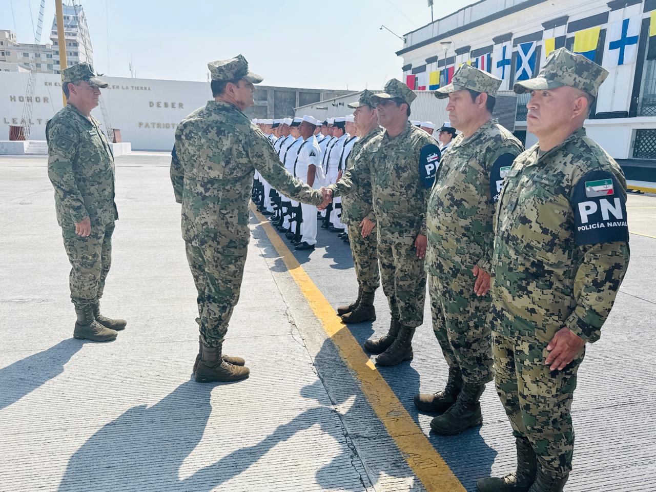 Se llevó a cabo Ceremonia de Entrega-Recepción de la Comandancia de la Brigada de Policía Naval