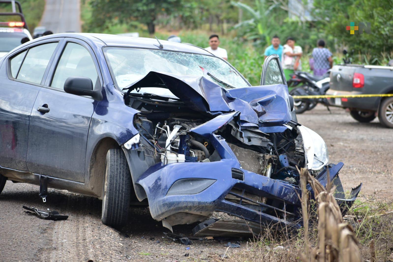 Muere policía municipal tras ser impactado por automóvil particular