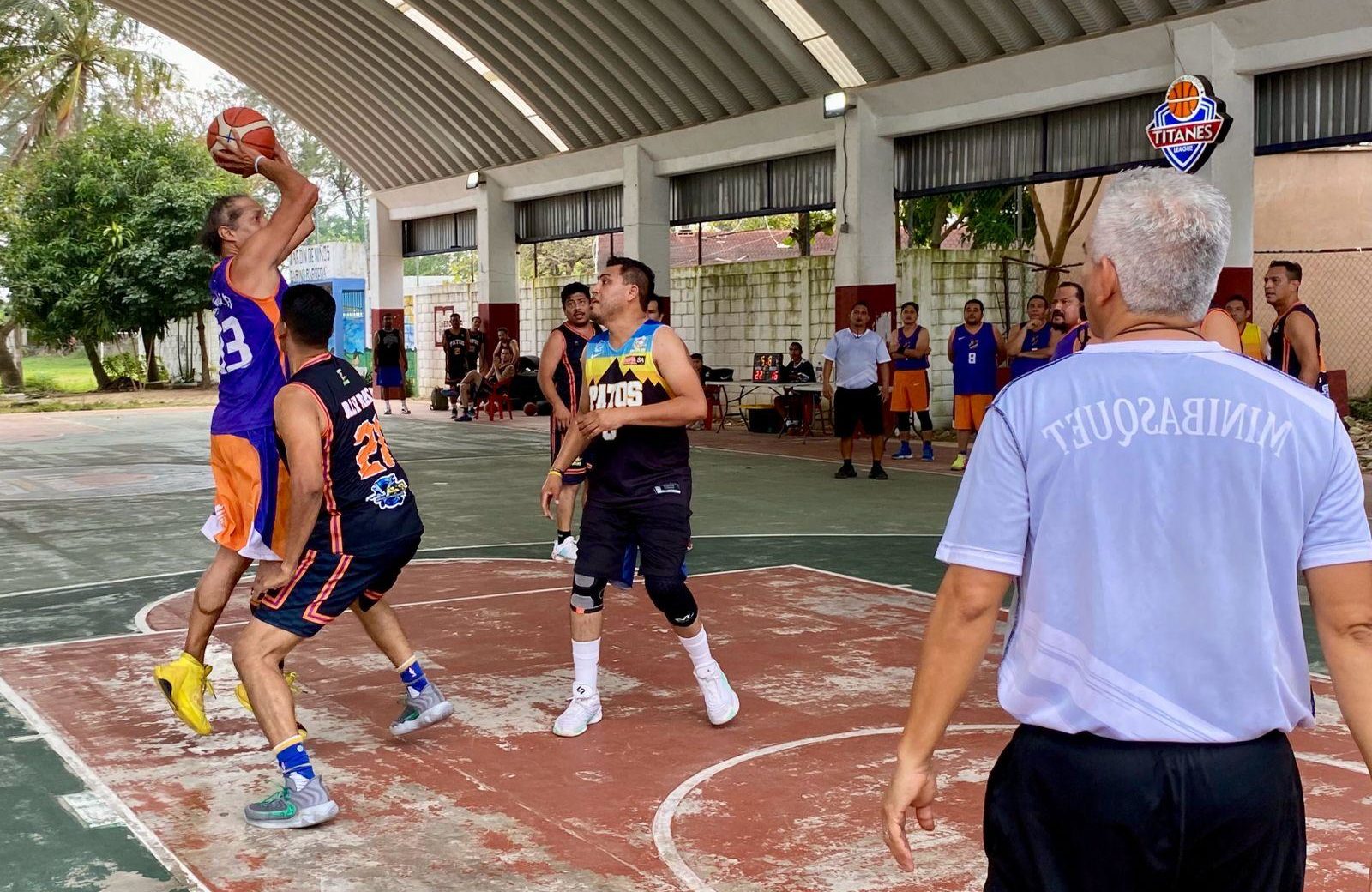 Patos Salvajes se coronó en Torneo Rosca de Reyes de baloncesto para veteranos