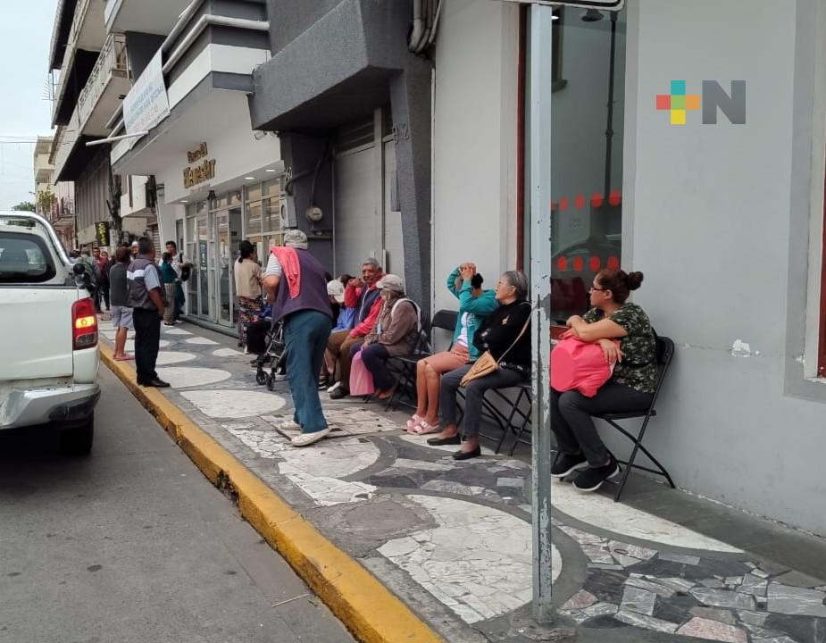 Continúa pago de pensiones del Bienestar en Veracruz puerto