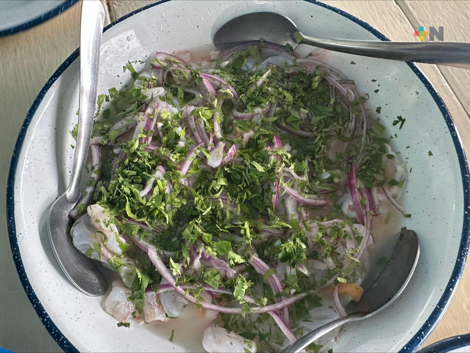 Mariscos en caldo o con picante, opciones para curar la resaca