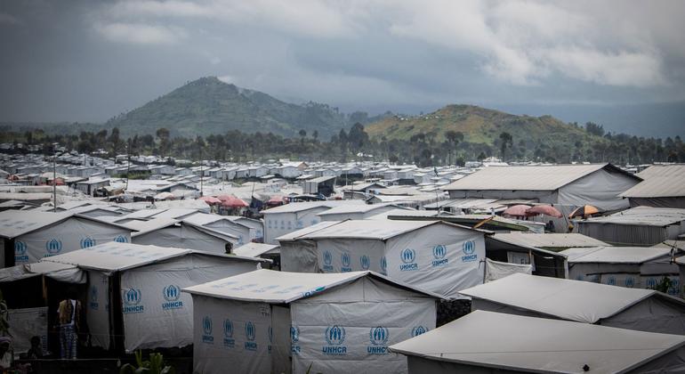 Más de 400 mil personas desplazadas por violencia en la RD Congo