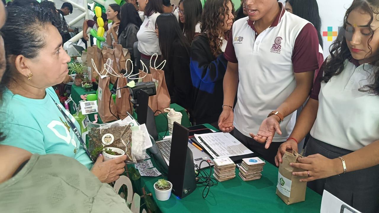 En Córdoba, estudiantes del Coabev 46 realizan composta orgánica